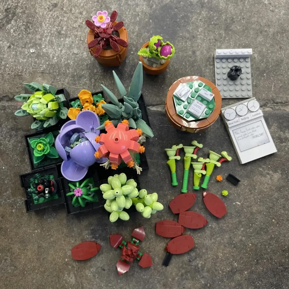 Lego Icons Succulents 10309 Artificial Plants‎ Set for Adults, Home Decor H43